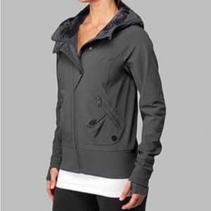 RARE Lululemon Escapade Jacket in Coal
